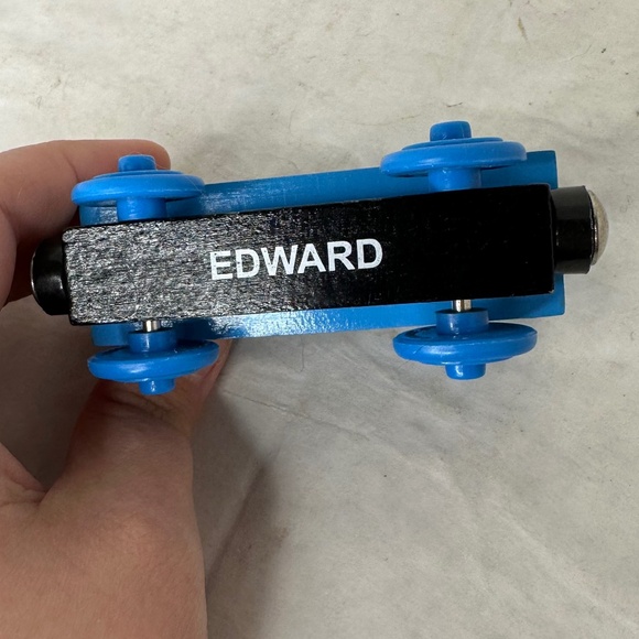 Vintage Thomas & Friends Wooden Railway Train Edward Engine 2003 - Picture 8 of 8